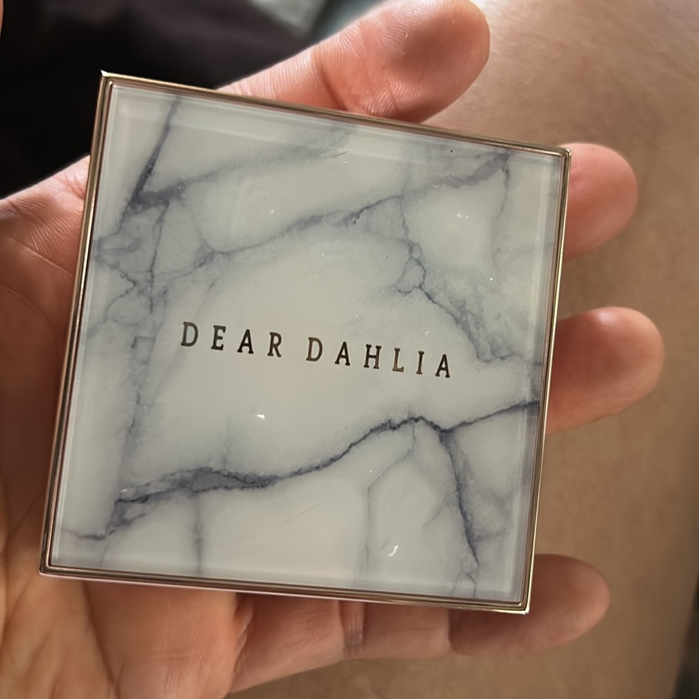 DEAR DAHLIA Skin Silhouette Contour Duo - Picture 5 of 7